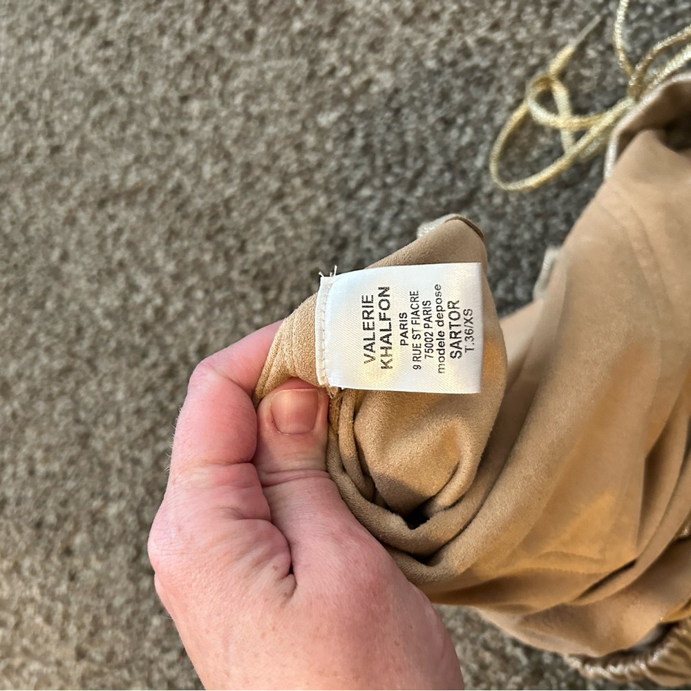 VALERIE KHALFON sartor shorts in beige - Picture 6 of 7